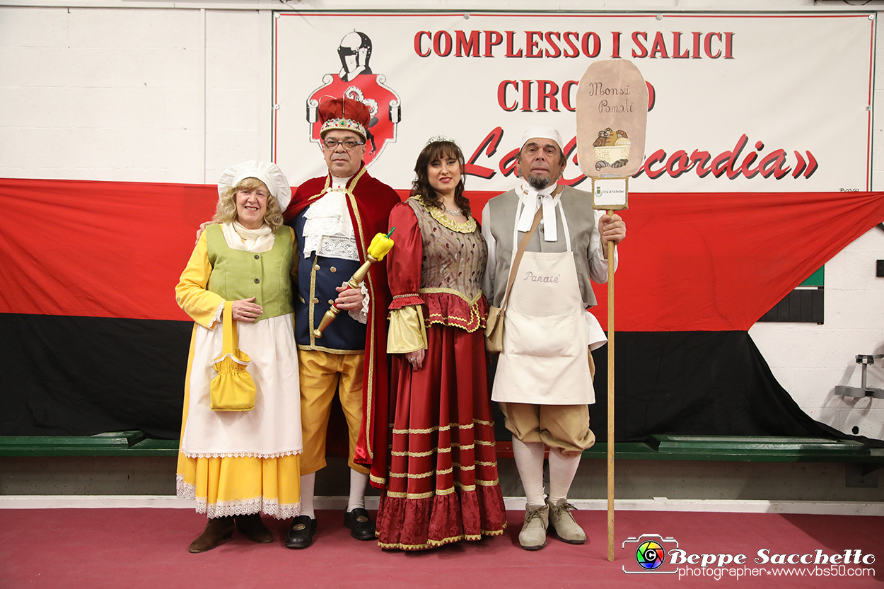 VBS_4551 - Investitura Re Peperone e Bela Povronera Carnevale di Carmagnola 2024.jpg